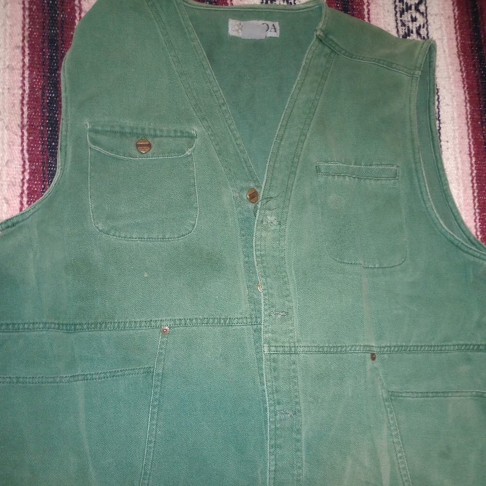 MENS VEST